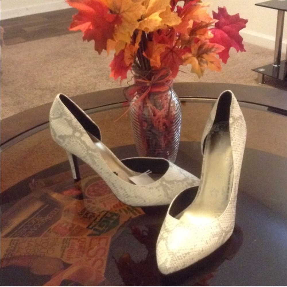 {Brash} Python Print Pointed Pumps